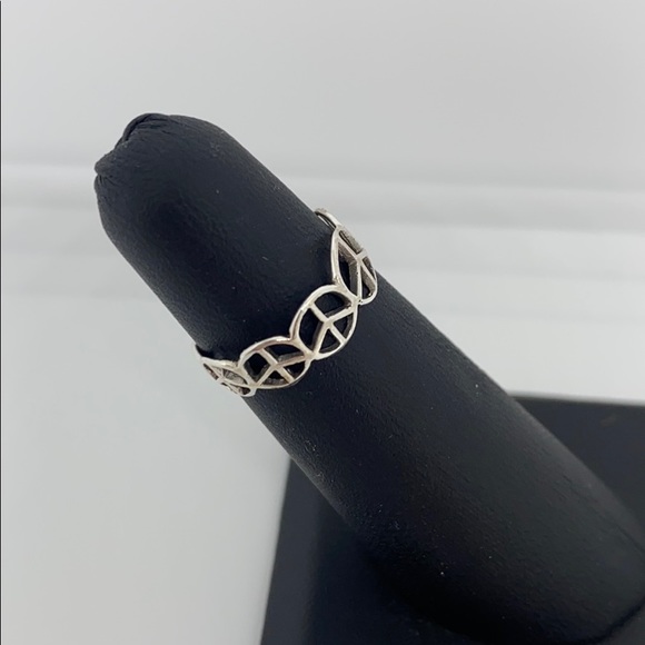 NWT- Sterling Silver (925) Peace Toe Ring - Picture 3 of 4